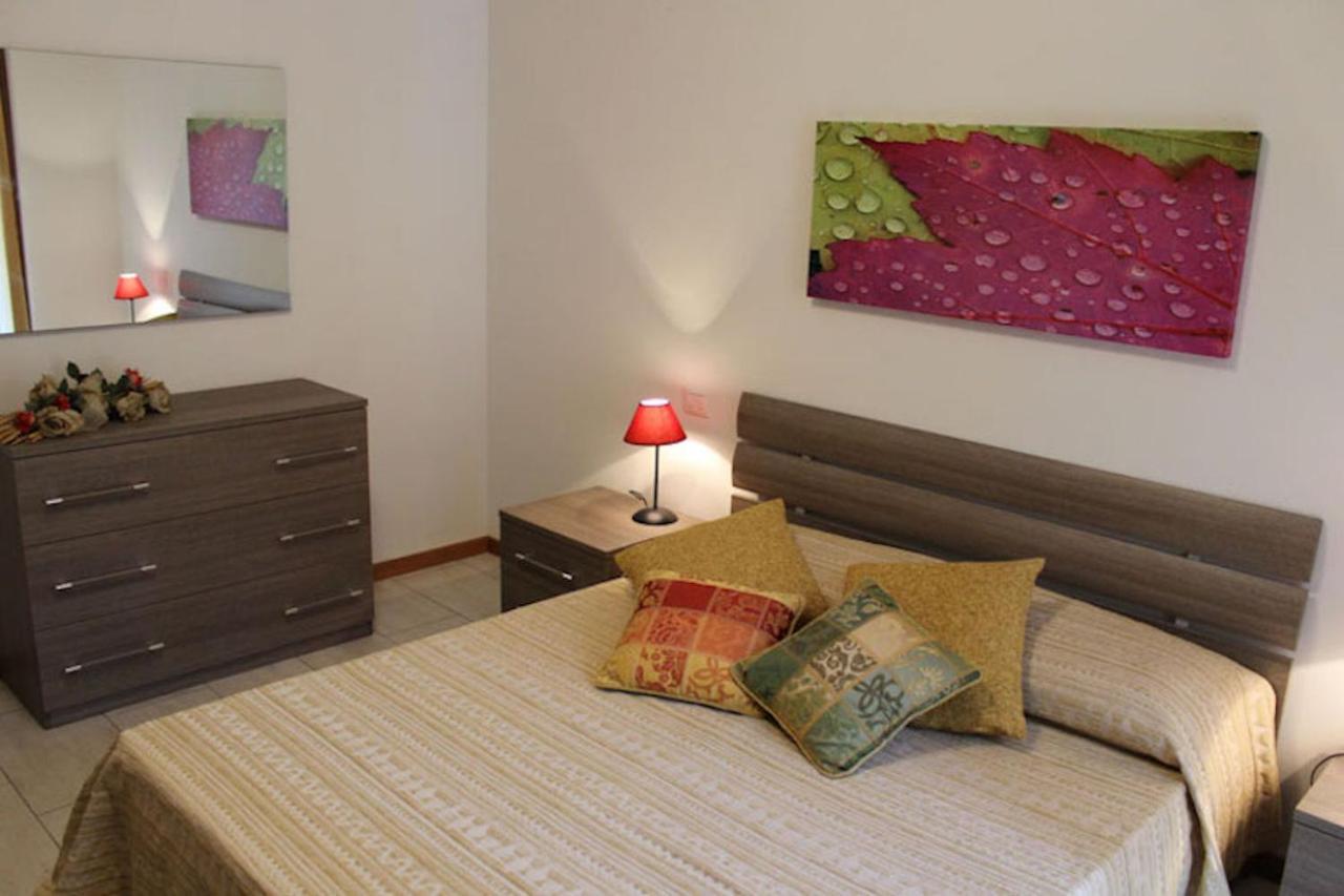 Casa Di Chiara Apartment Пескиера дел Гарда Екстериор снимка